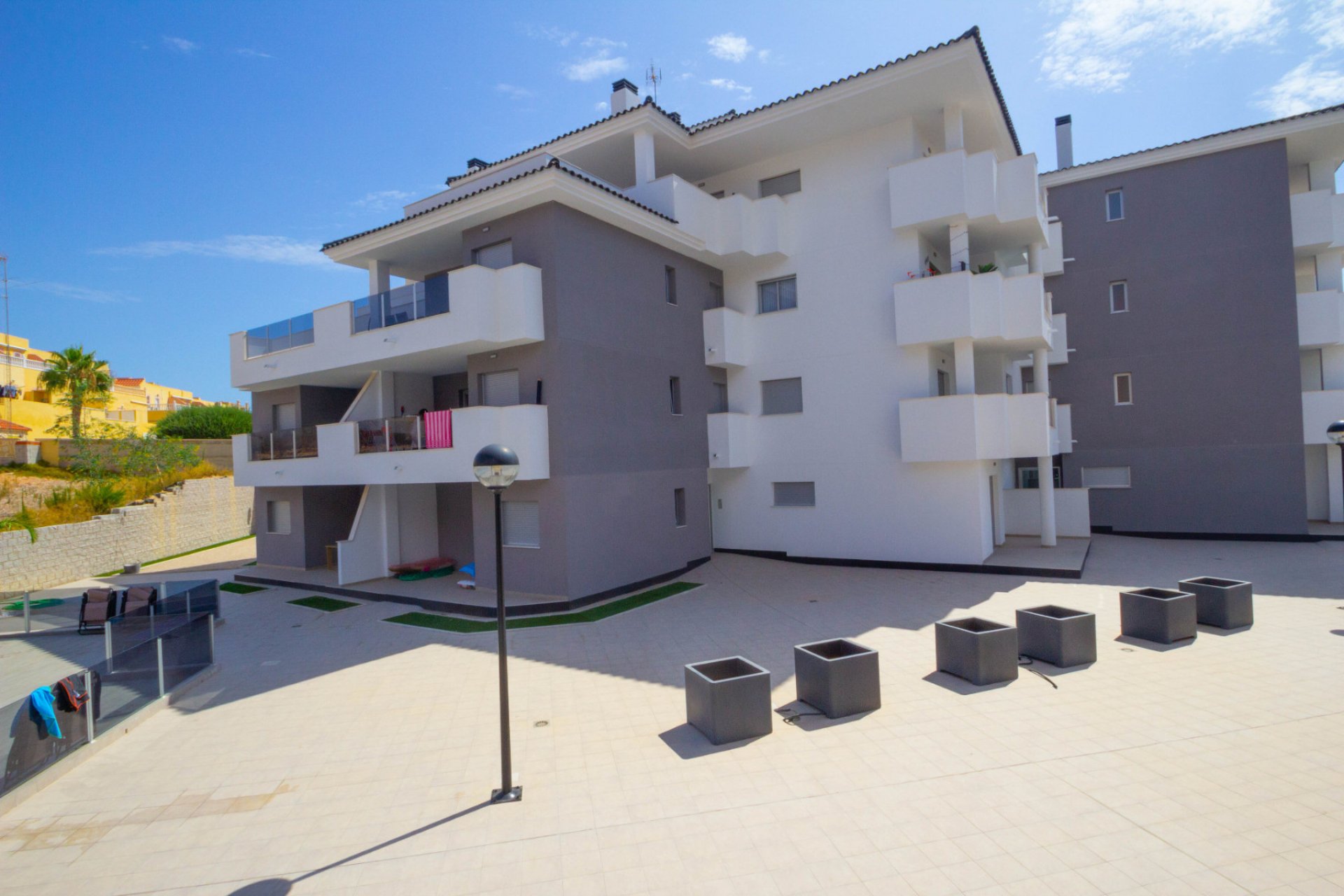 Re-Sale - Apartment - Villamartin