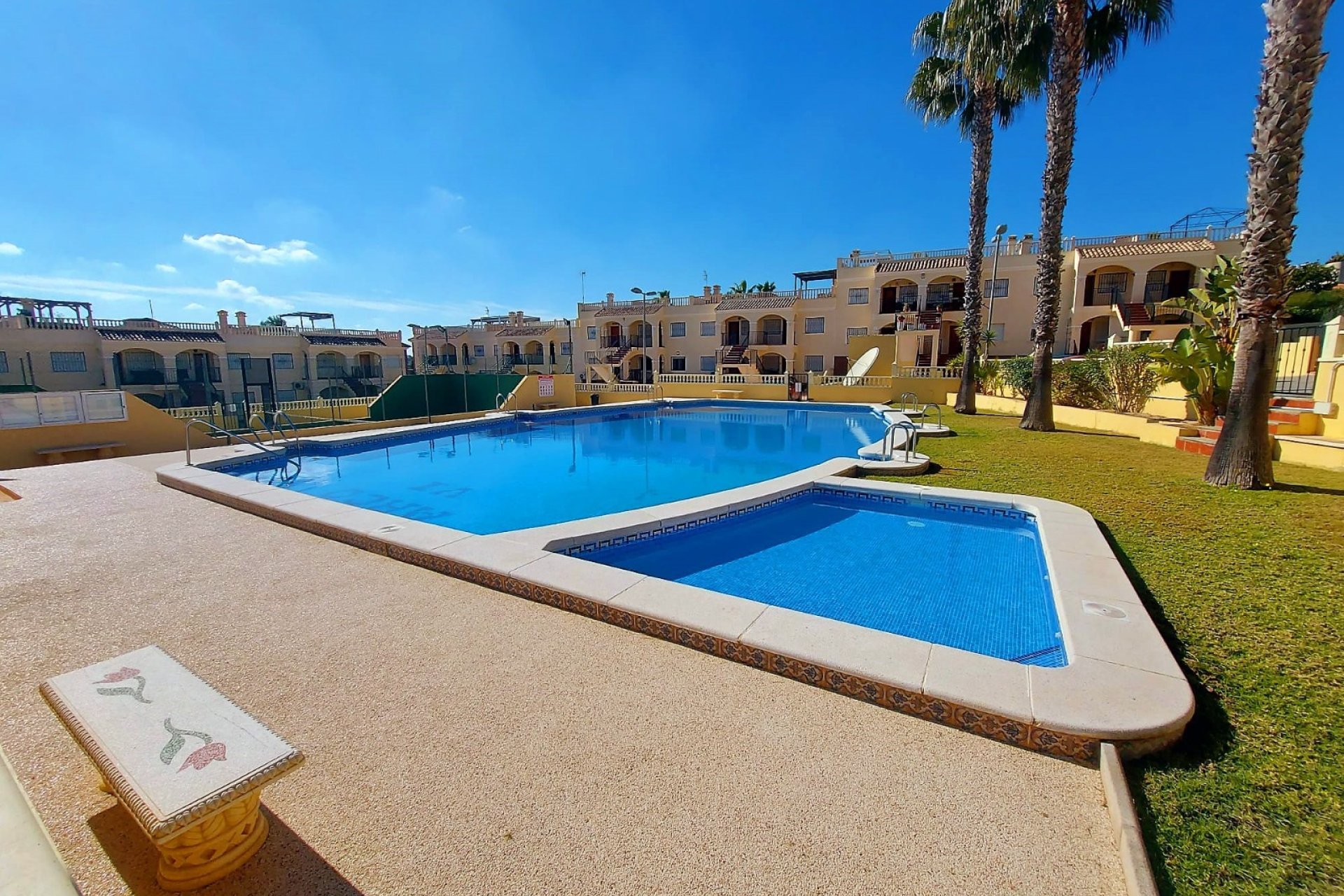 Re-Sale - Bungalow - Algorfa