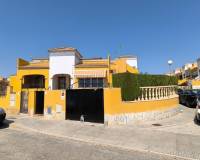 Re-Sale - Bungalow - Los Montesinos - La Herrada