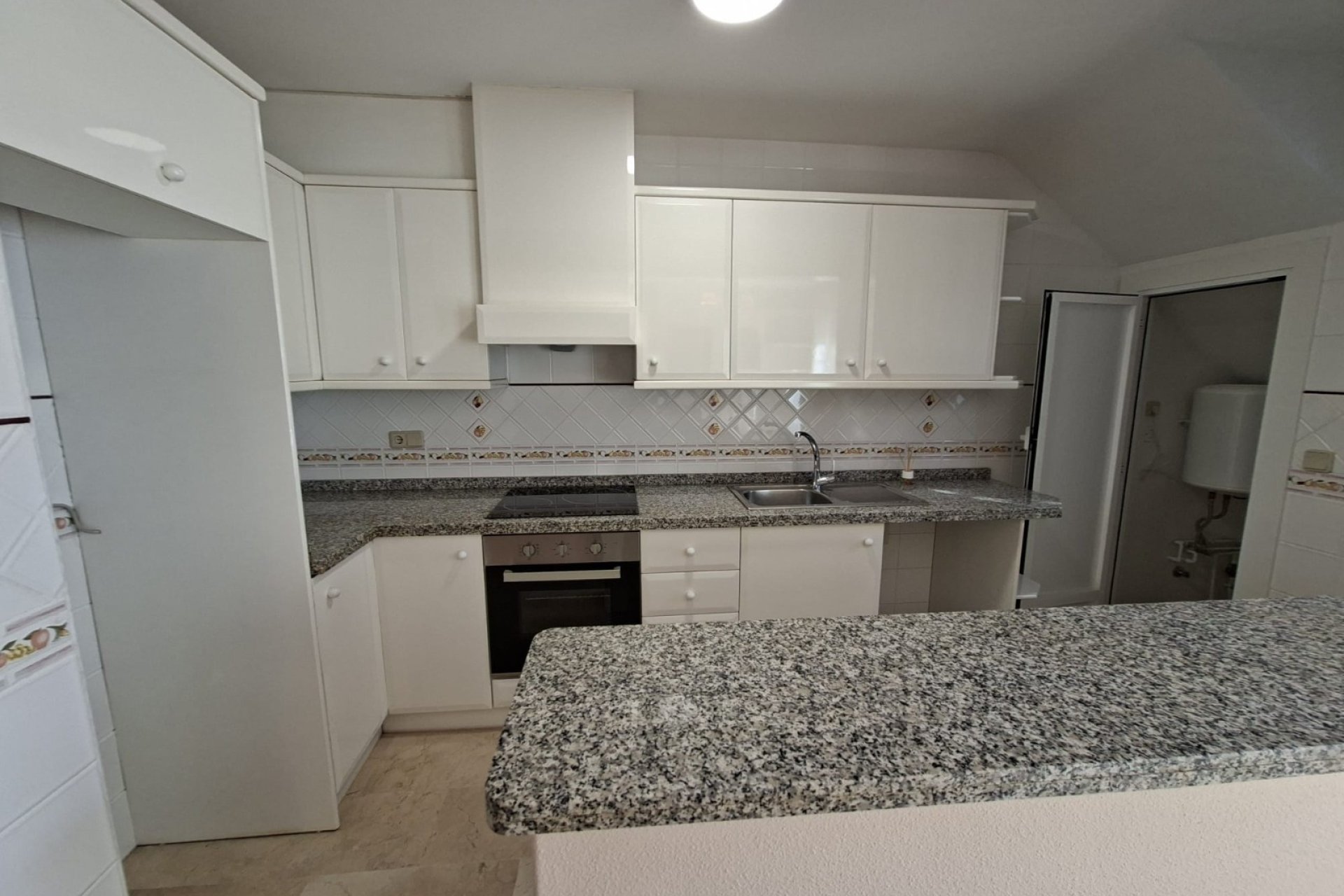 Re-Sale - Bungalow - Orihuela Costa