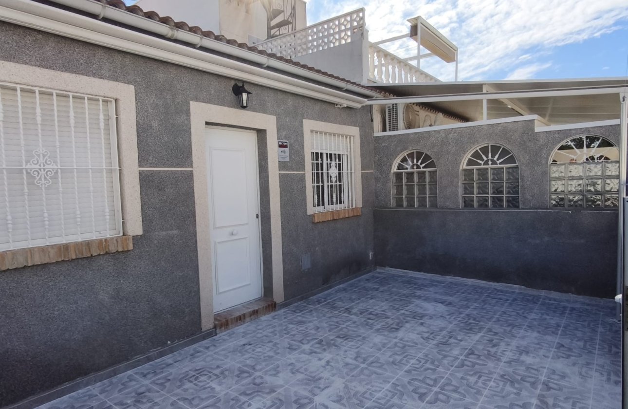 Re-Sale - Bungalow - Torrevieja - El chaparral