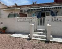 Re-Sale - Bungalow - Torrevieja - Urbanización San Luis