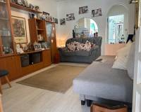 Re-Sale - Bungalow - Torrevieja - Urbanización San Luis