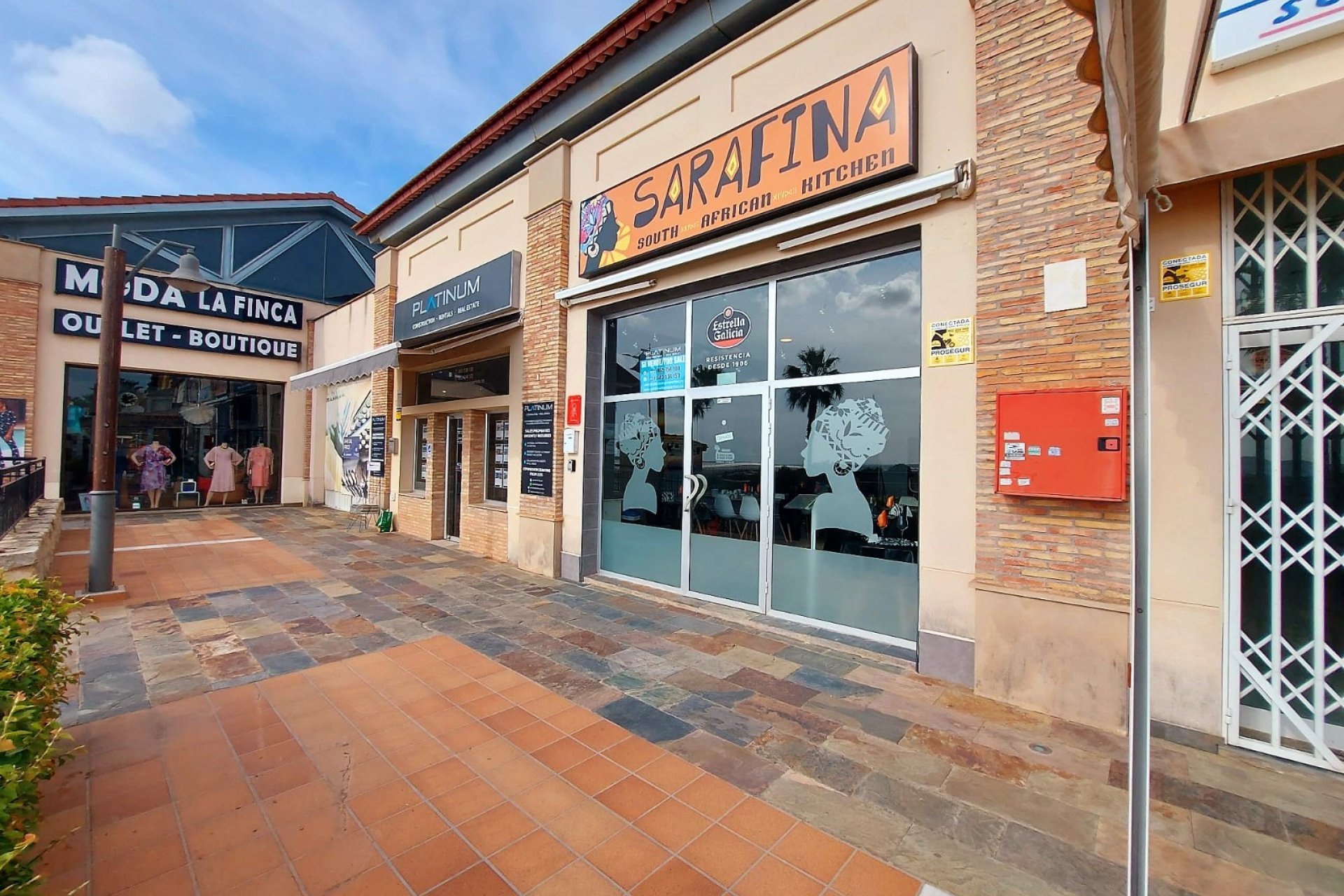 Re-Sale - Commercial - Algorfa