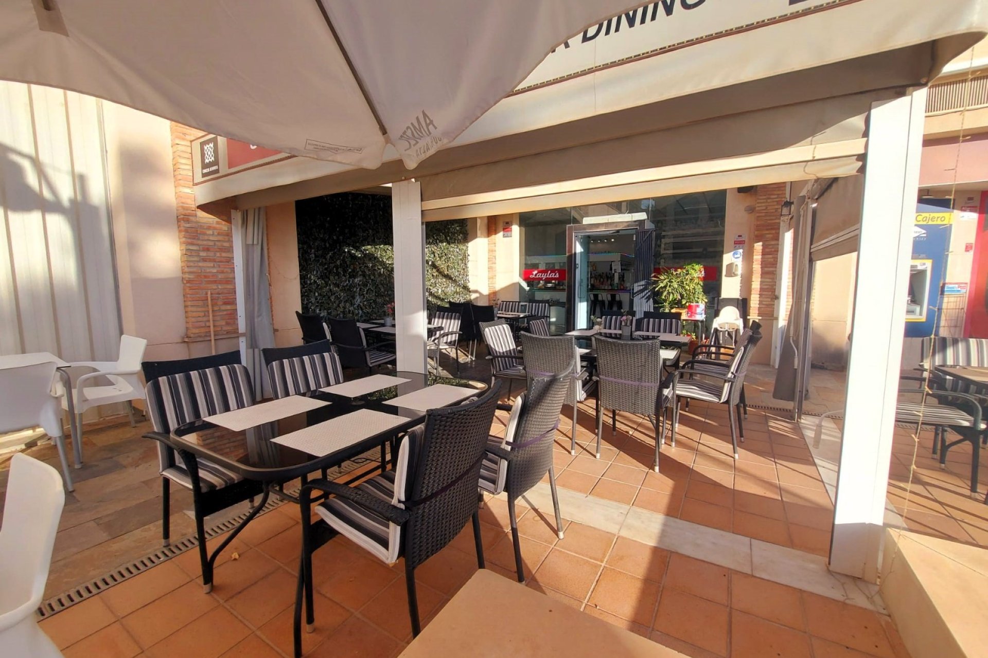 Re-Sale - Commercial - Algorfa