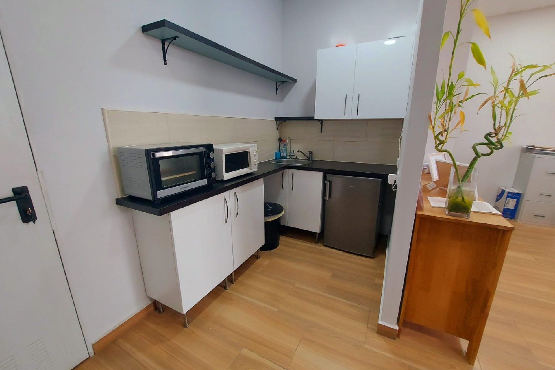 Re-Sale - Commercial - Algorfa