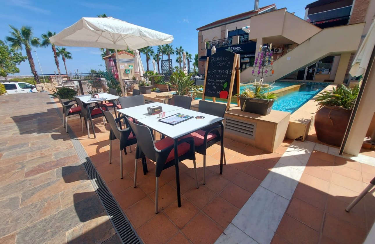 Re-Sale - Commercial - Algorfa