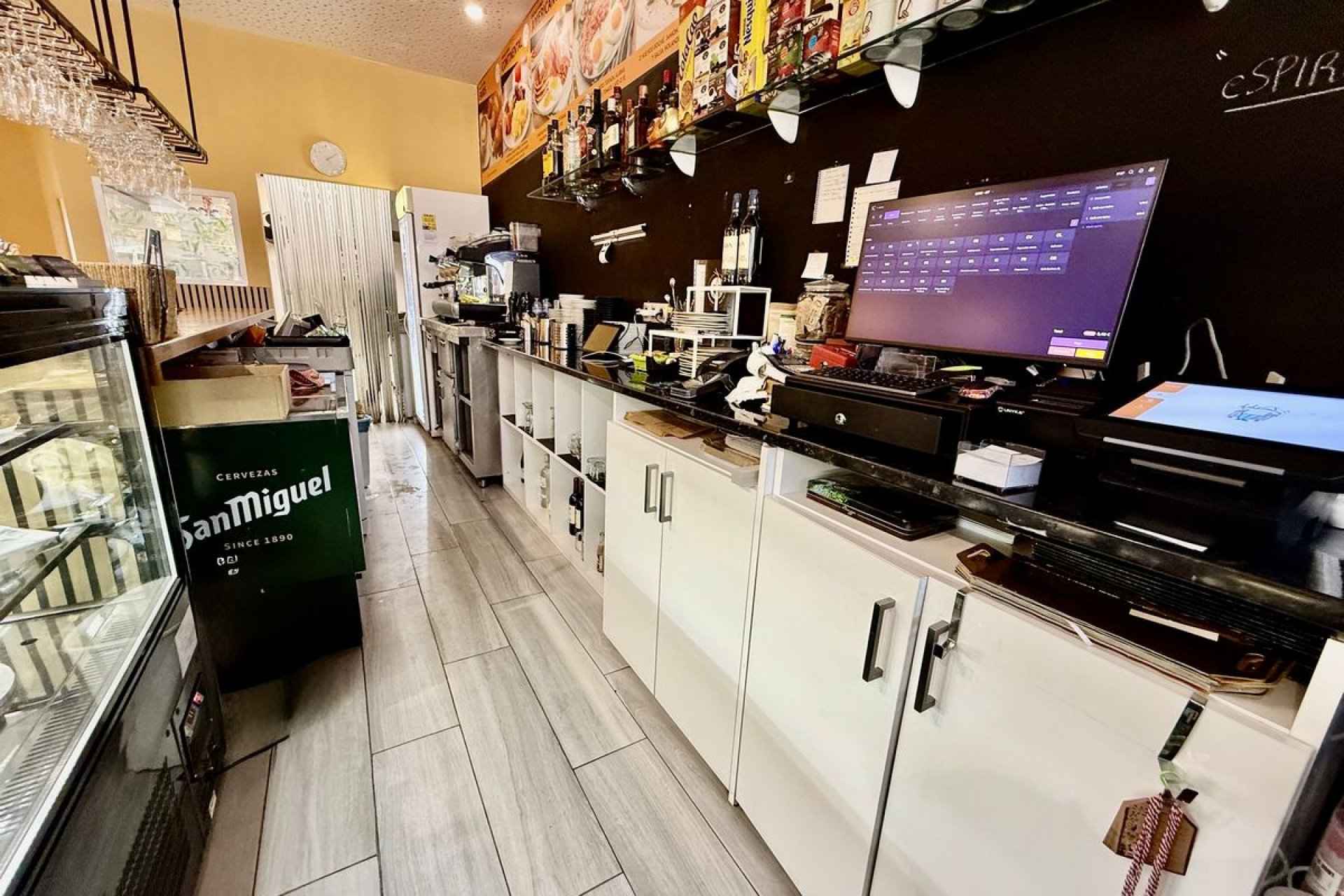 Re-Sale - Commercial - Benijofar