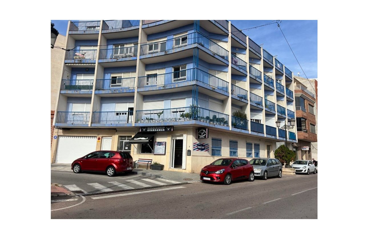 Re-Sale - Commercial - Guardamar del Segura - Guardamar
