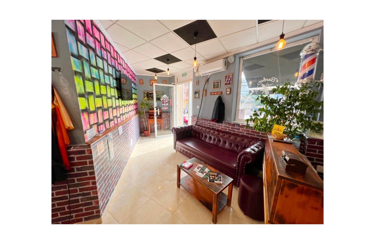 Re-Sale - Commercial - Guardamar del Segura - Guardamar