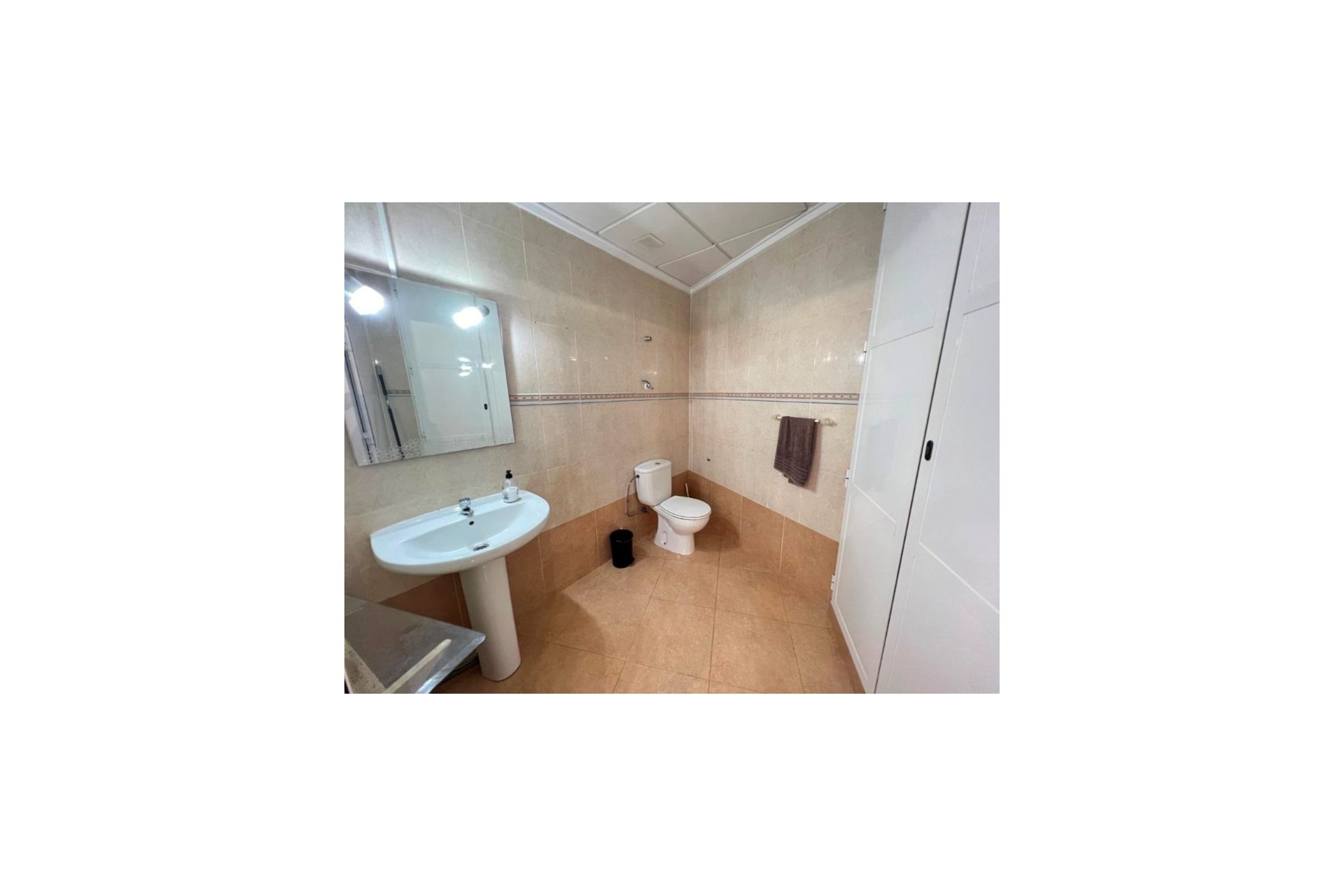 Re-Sale - Commercial - Guardamar del Segura - Guardamar