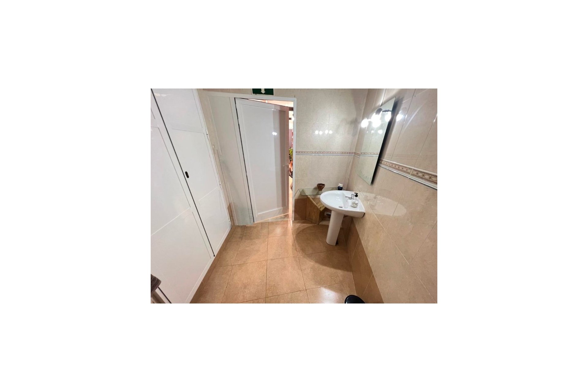 Re-Sale - Commercial - Guardamar del Segura - Guardamar