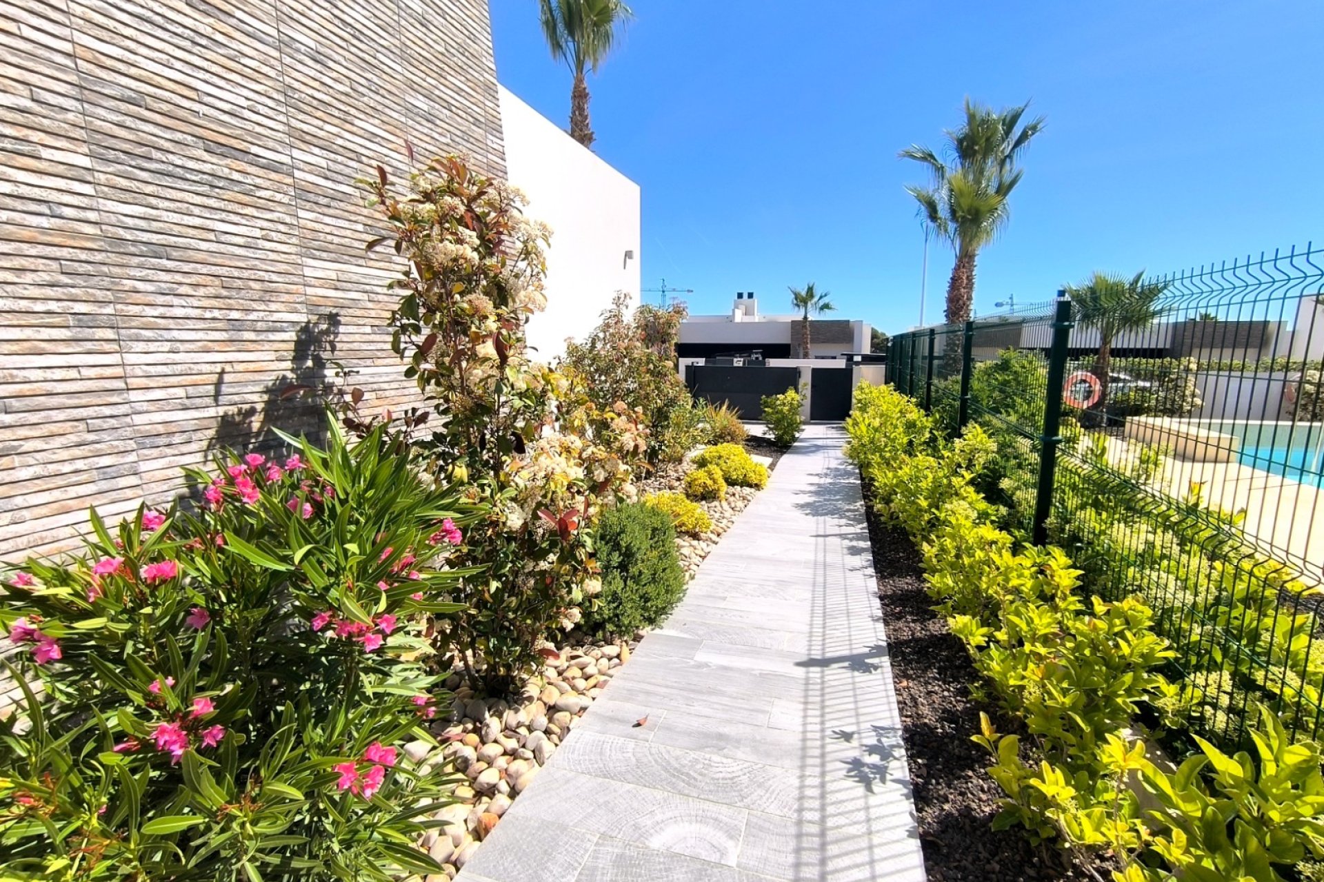 Re-Sale - Detached Villa - Algorfa