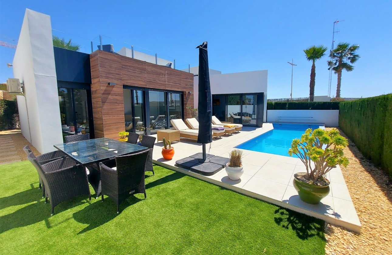 Re-Sale - Detached Villa - Algorfa