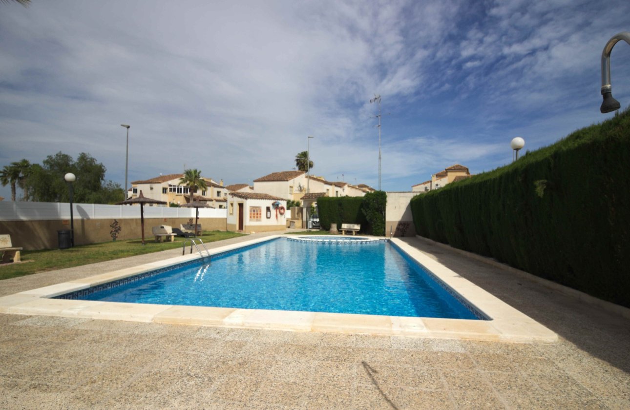 Re-Sale - Detached Villa - Algorfa