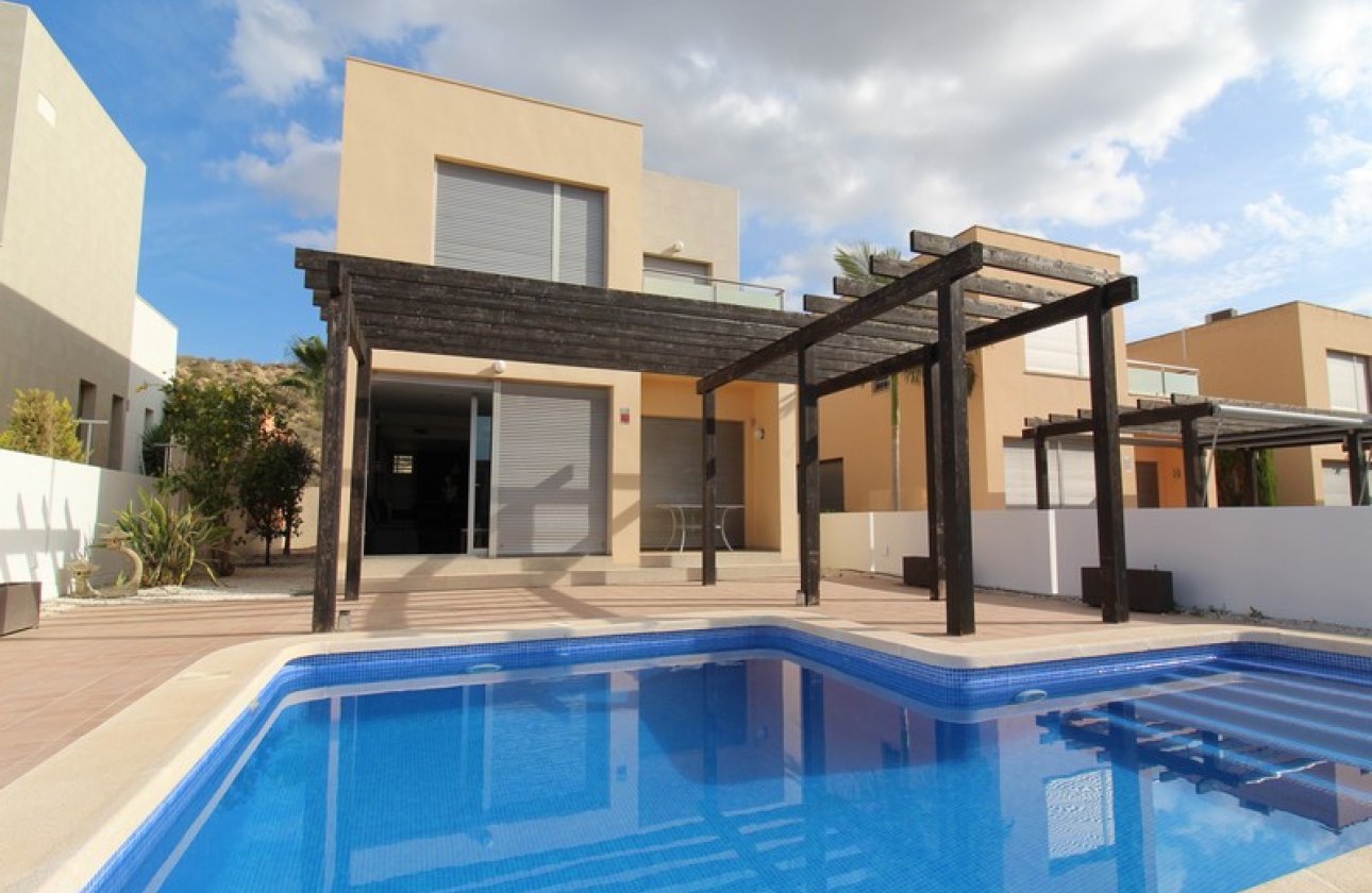Re-Sale - Detached Villa - Algorfa