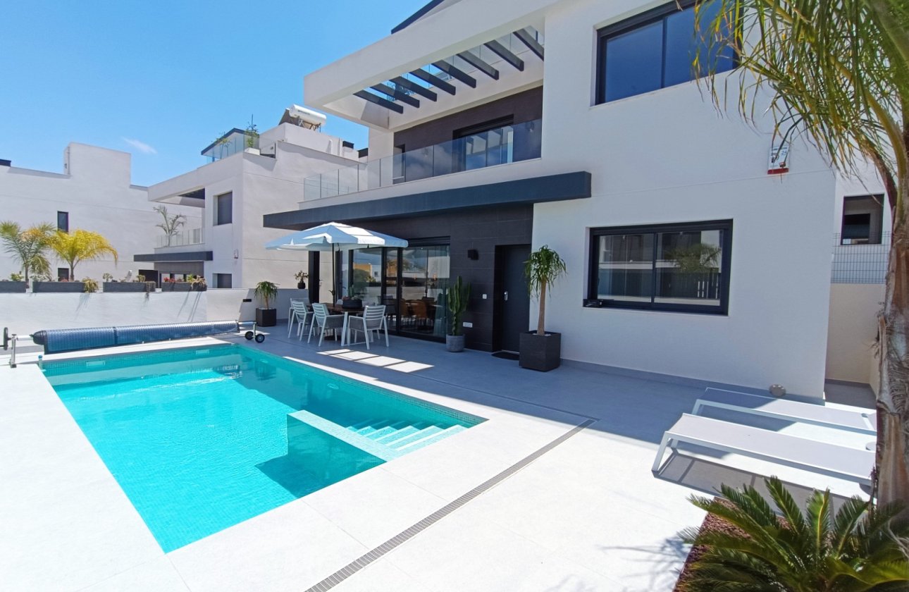 Re-Sale - Detached Villa - Algorfa