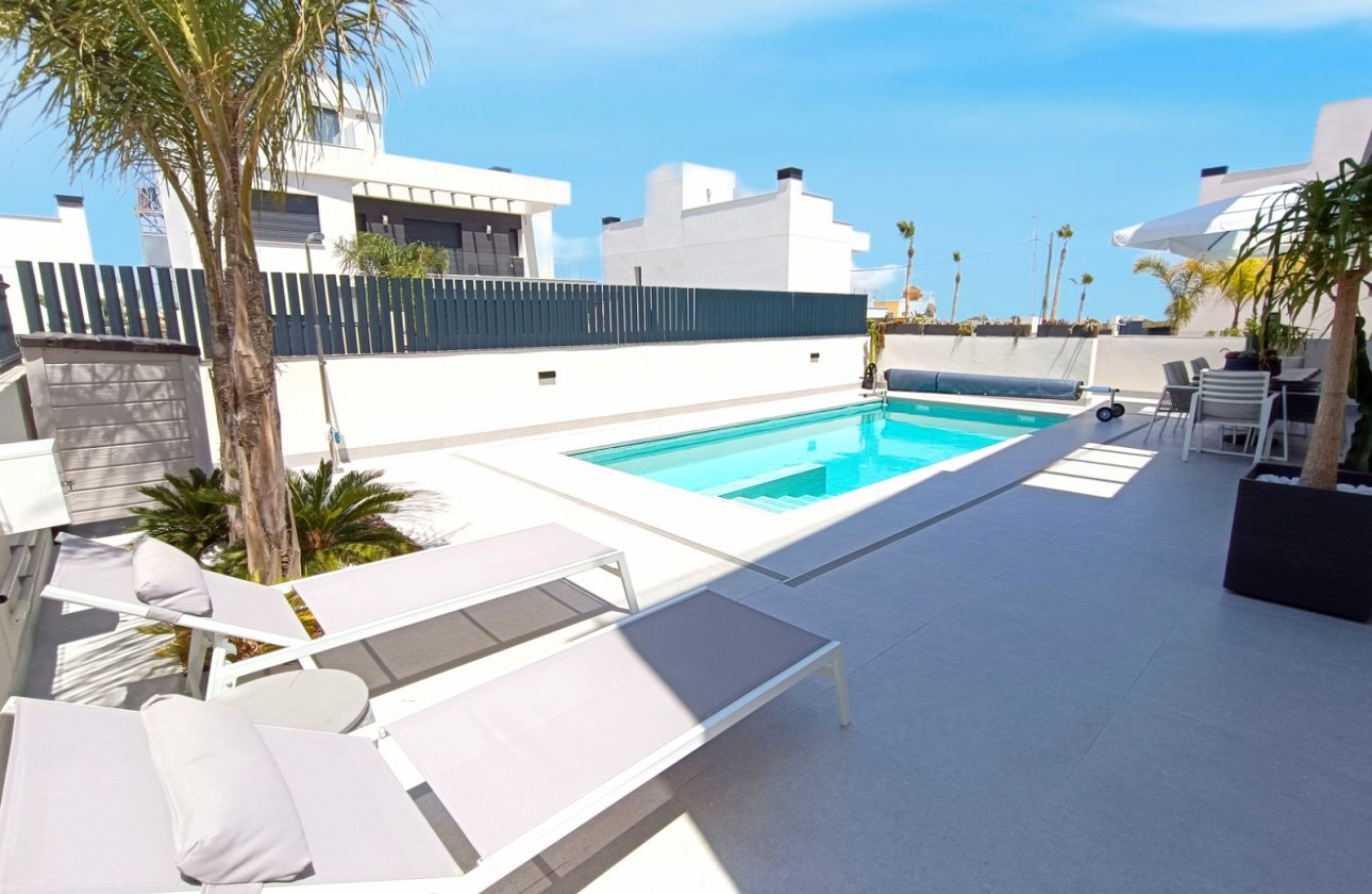 Re-Sale - Detached Villa - Algorfa