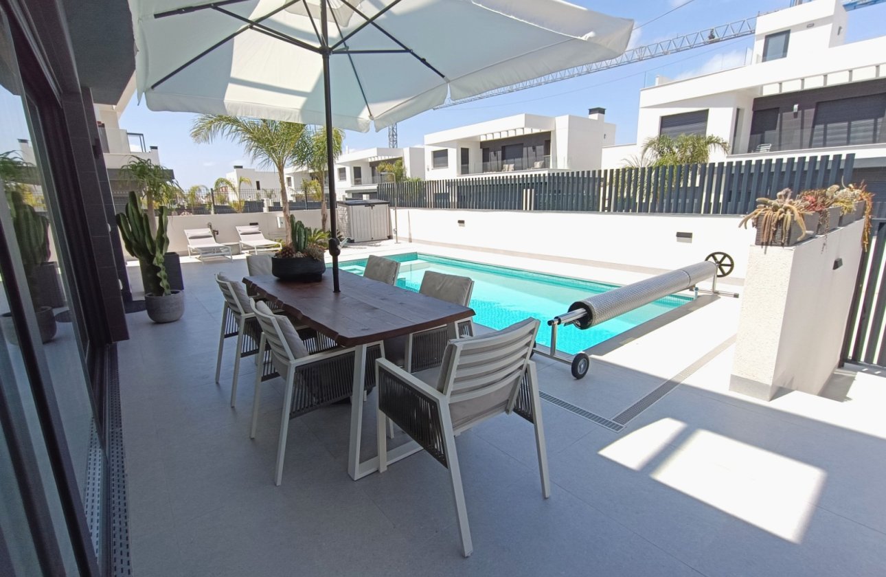 Re-Sale - Detached Villa - Algorfa