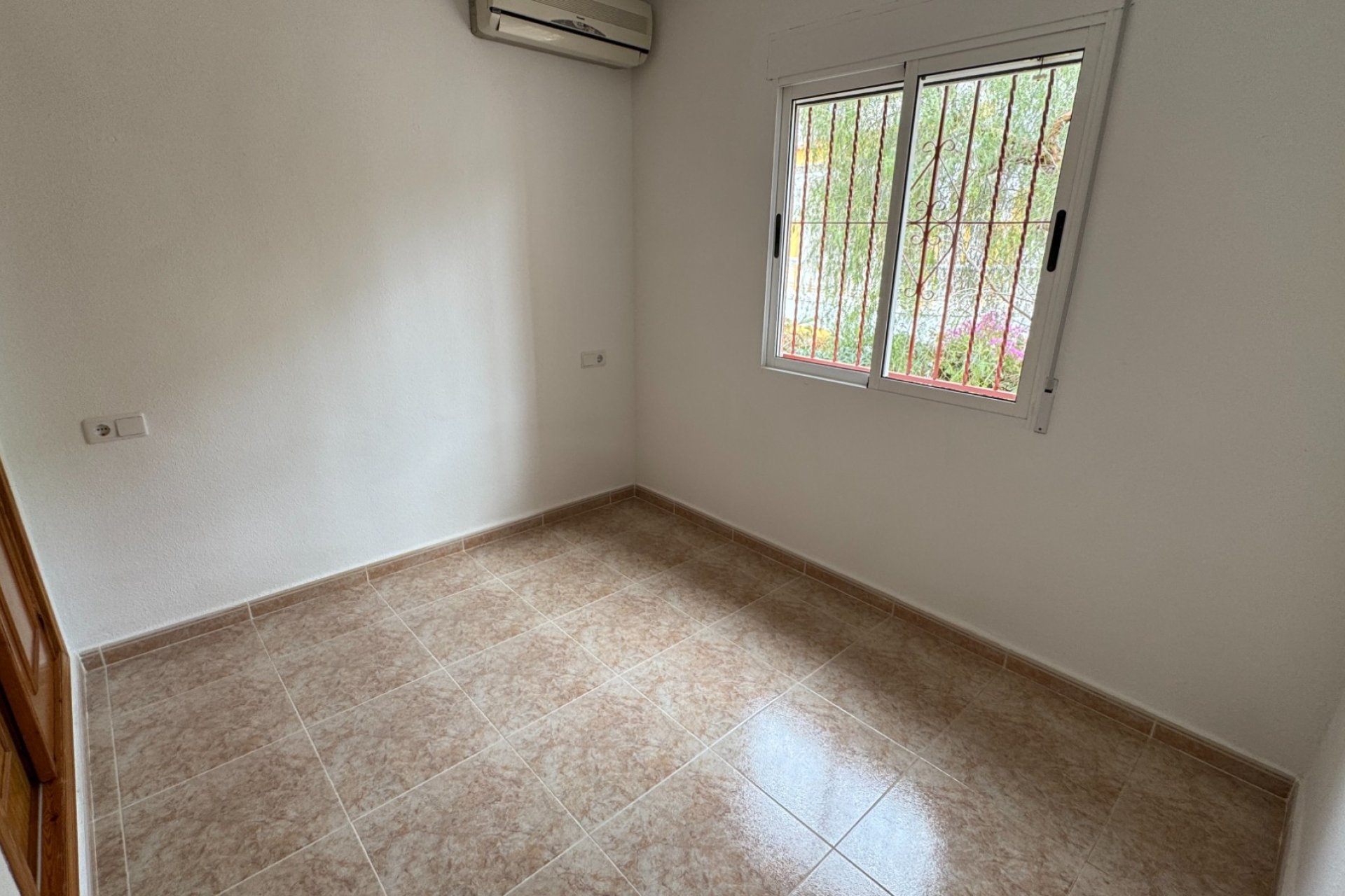 Re-Sale - Detached Villa - Algorfa