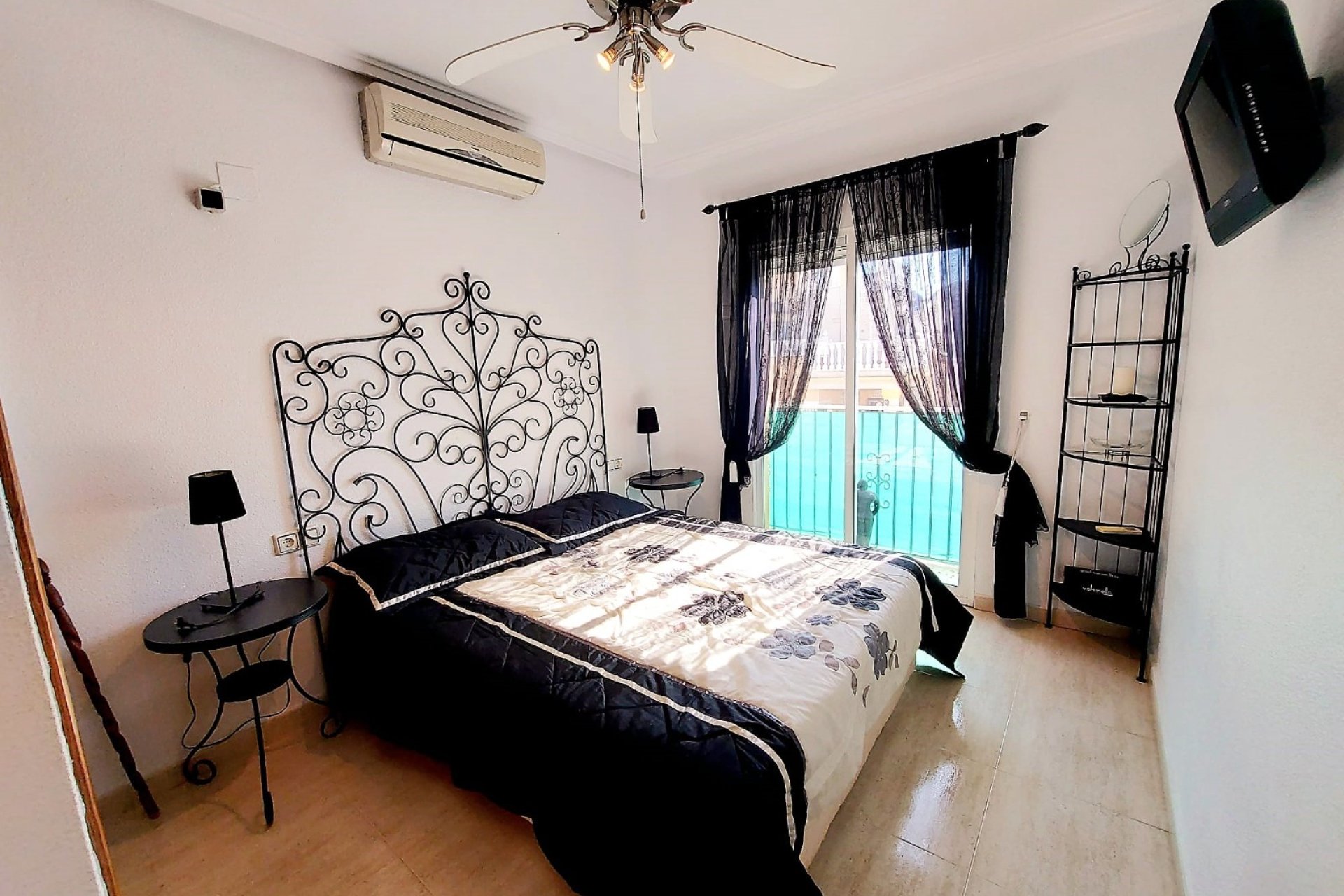 Re-Sale - Detached Villa - Algorfa