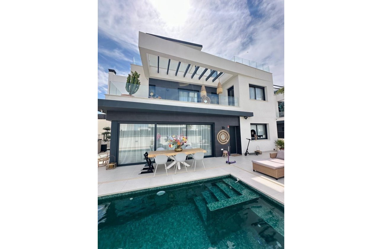 Re-Sale - Detached Villa - Algorfa