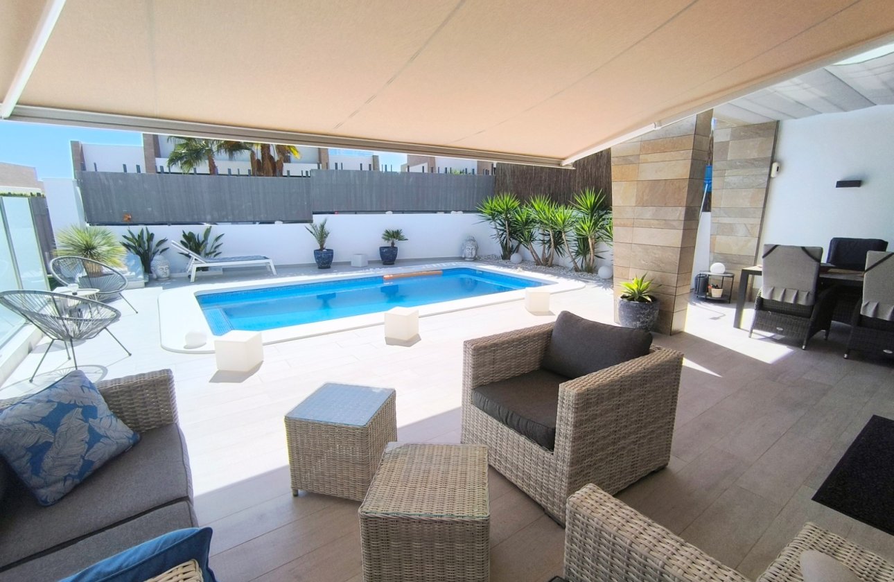 Re-Sale - Detached Villa - Algorfa