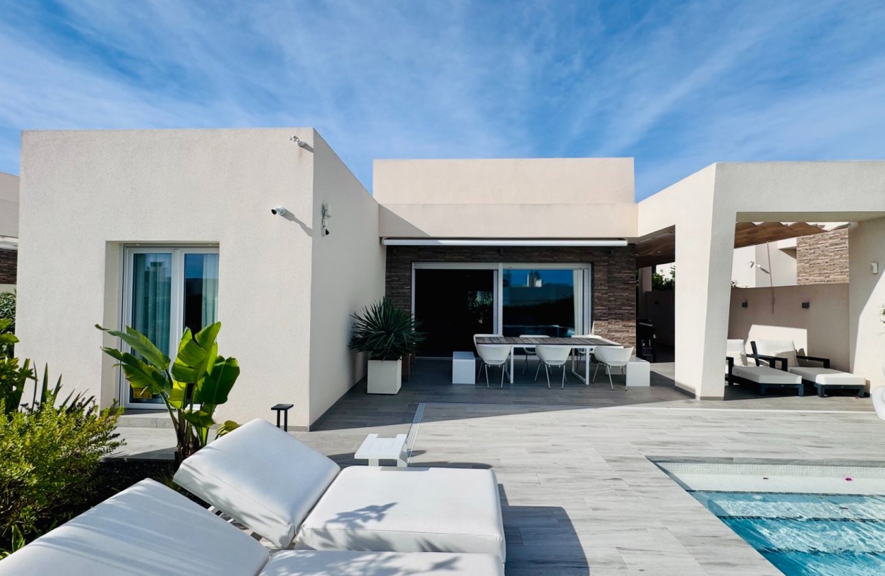 Re-Sale - Detached Villa - Algorfa