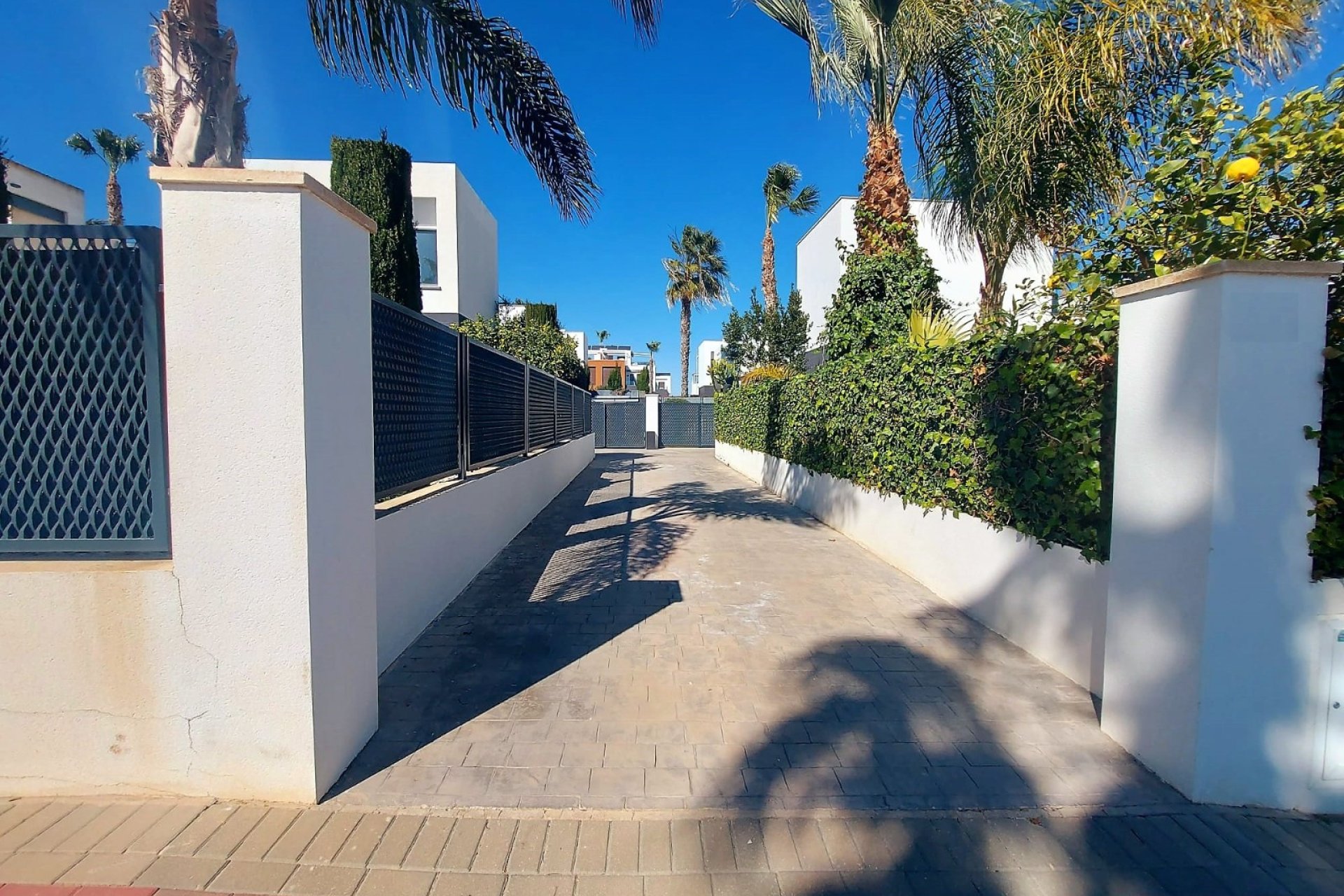 Re-Sale - Detached Villa - Algorfa