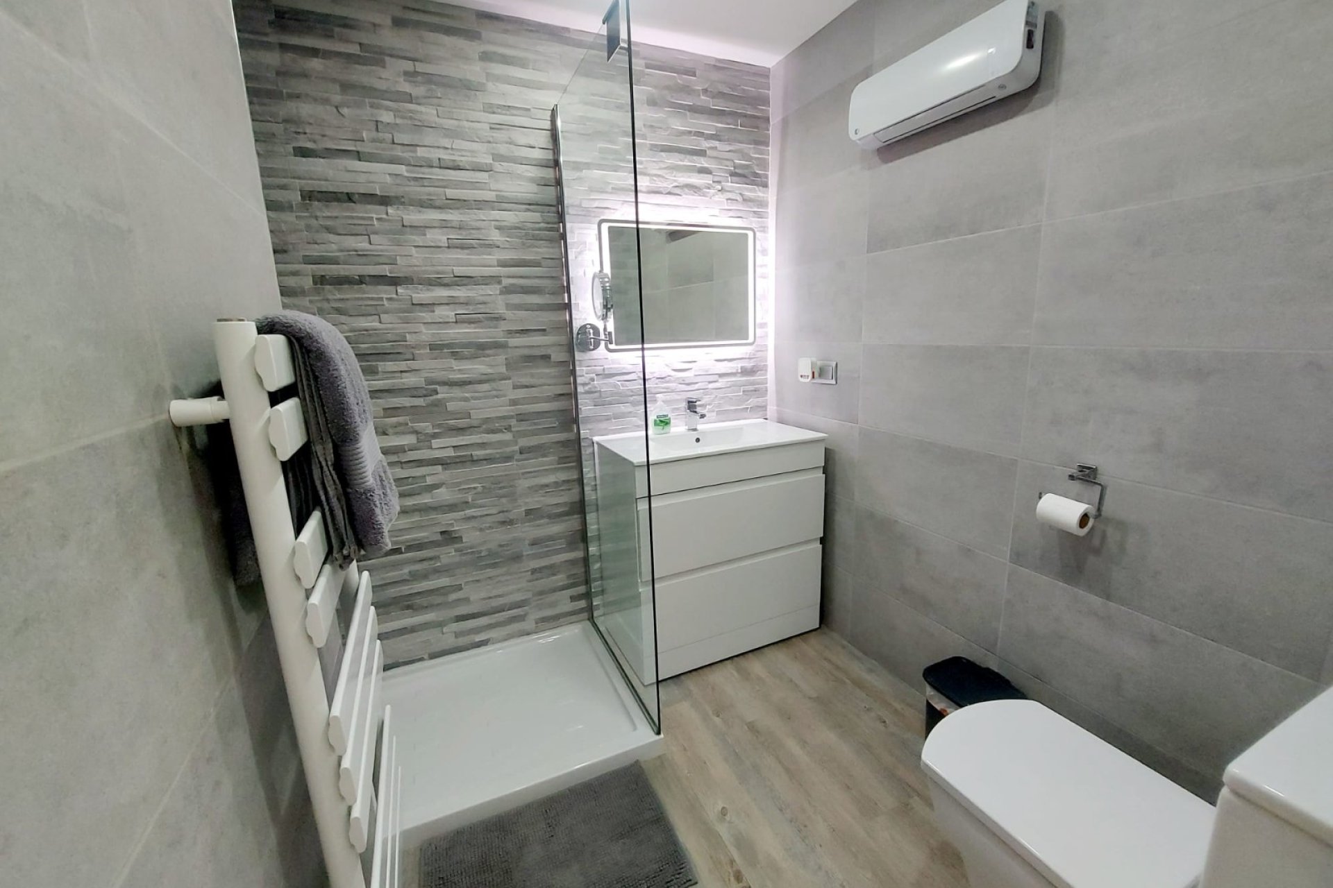 Re-Sale - Detached Villa - Algorfa