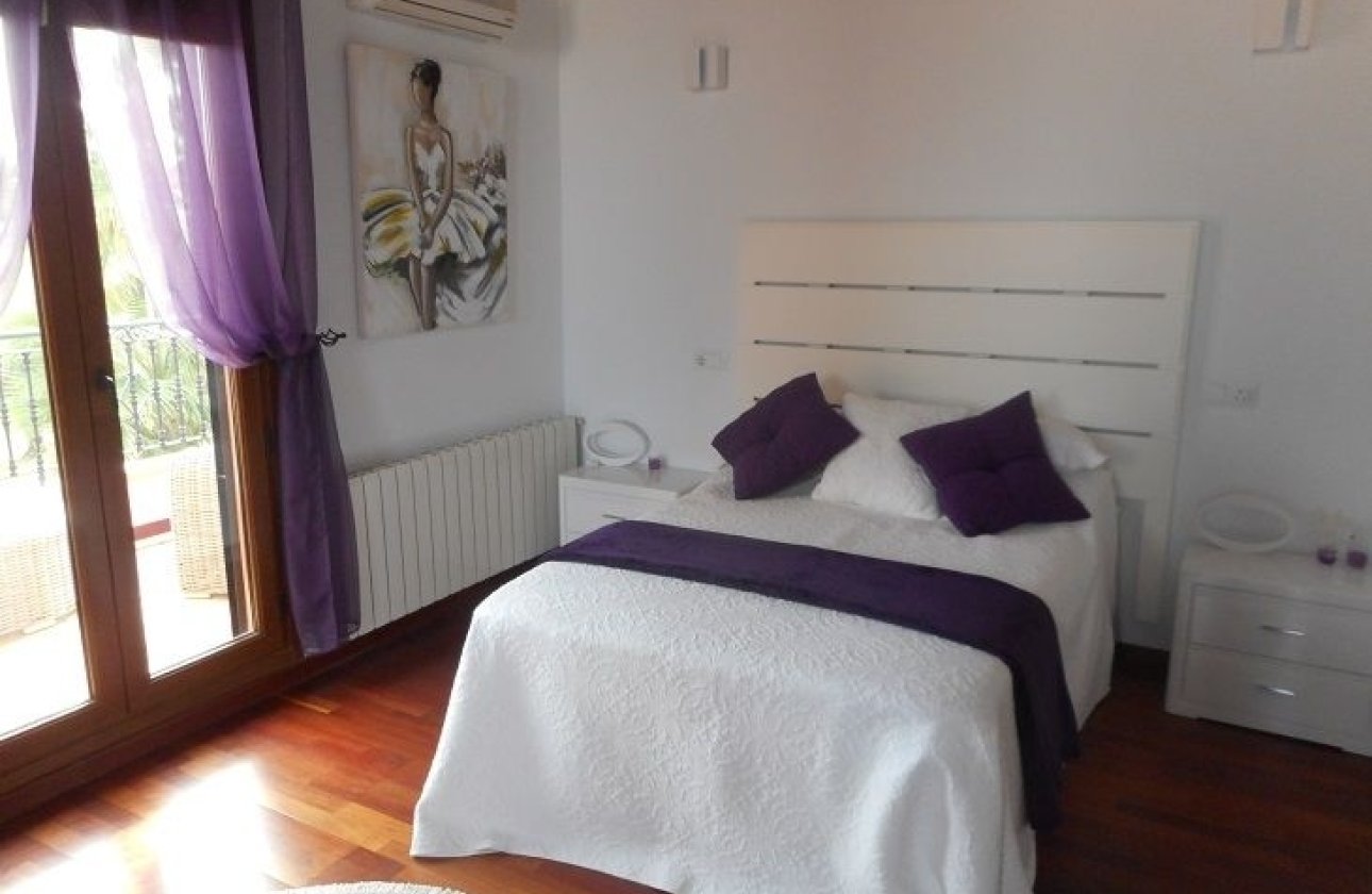 Re-Sale - Detached Villa - Algorfa