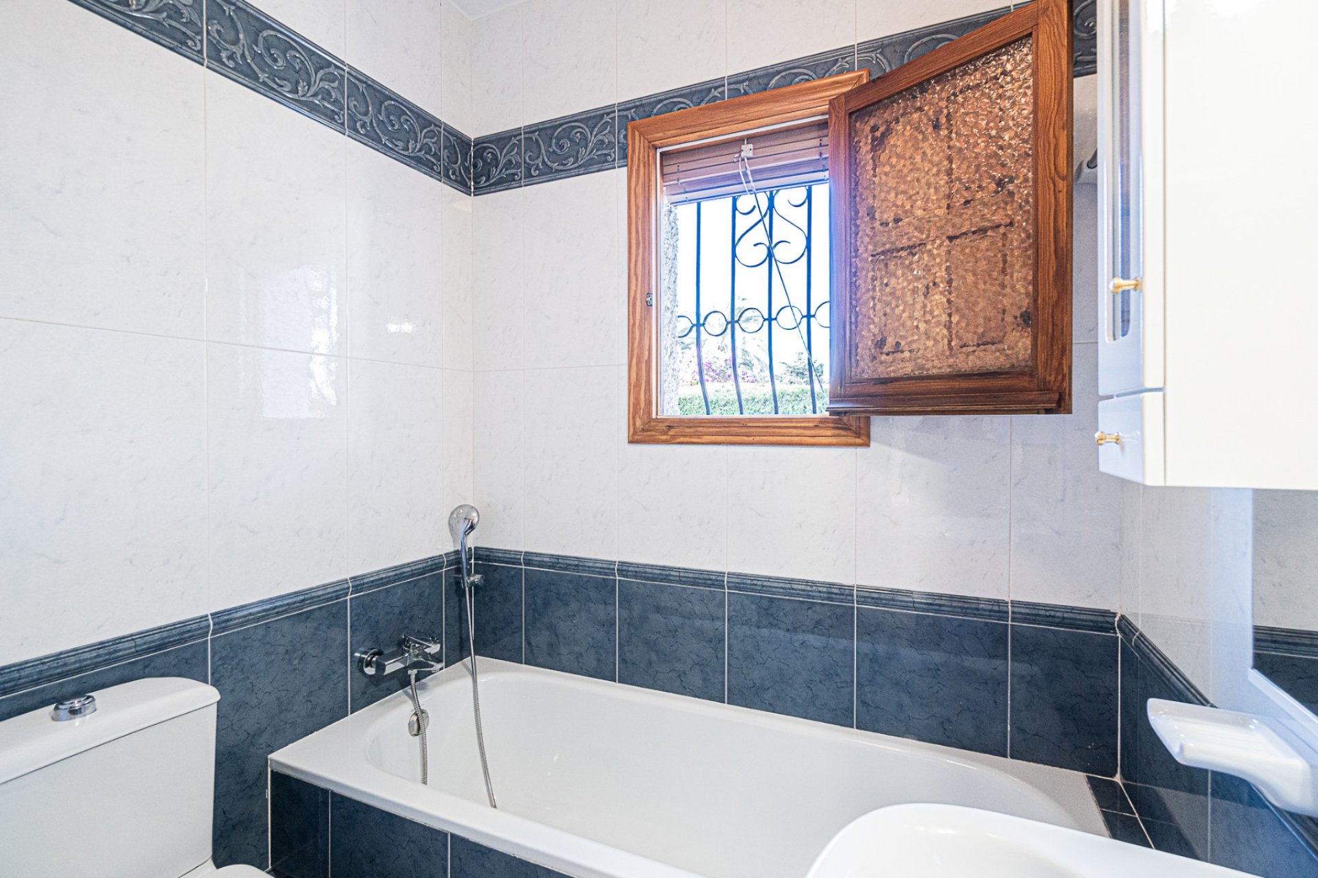 Re-Sale - Detached Villa - La Zenia - Beach