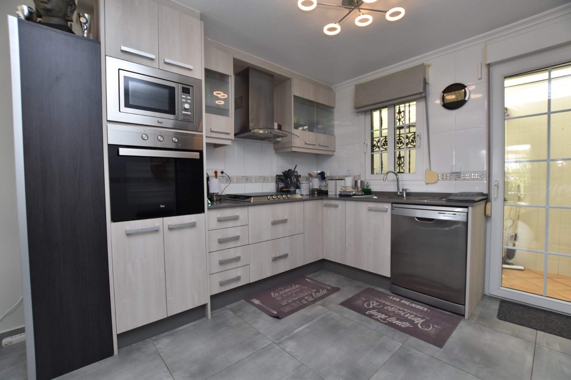 Re-Sale - Detached Villa - Orihuela Costa - Los Dolses