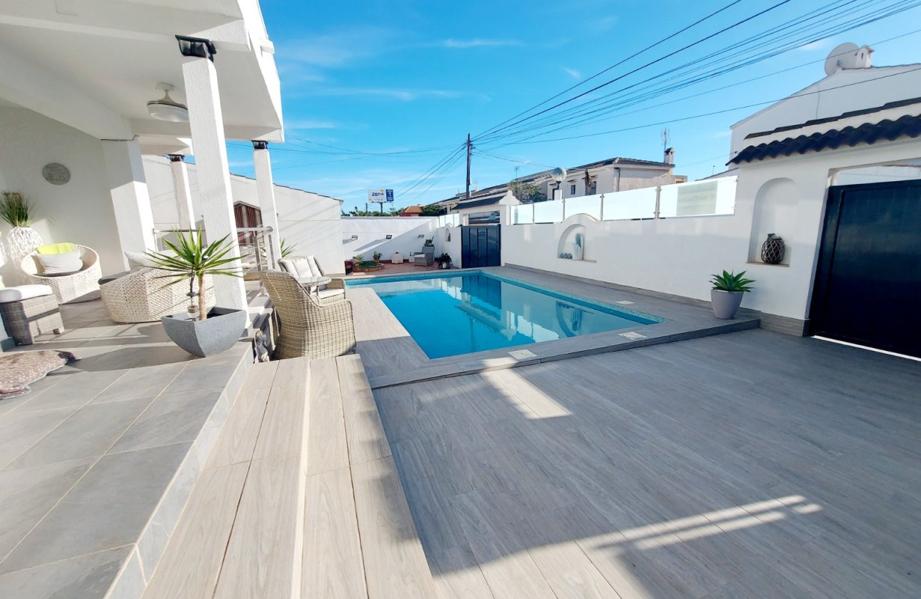 Re-Sale - Detached Villa - Orihuela Costa