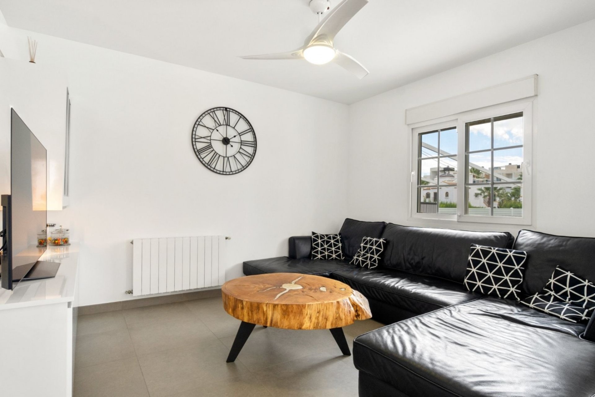 Re-Sale - Detached Villa - Orihuela Costa