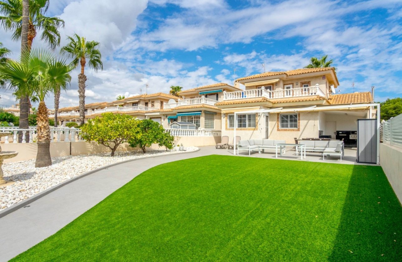 Re-Sale - Detached Villa - Orihuela Costa