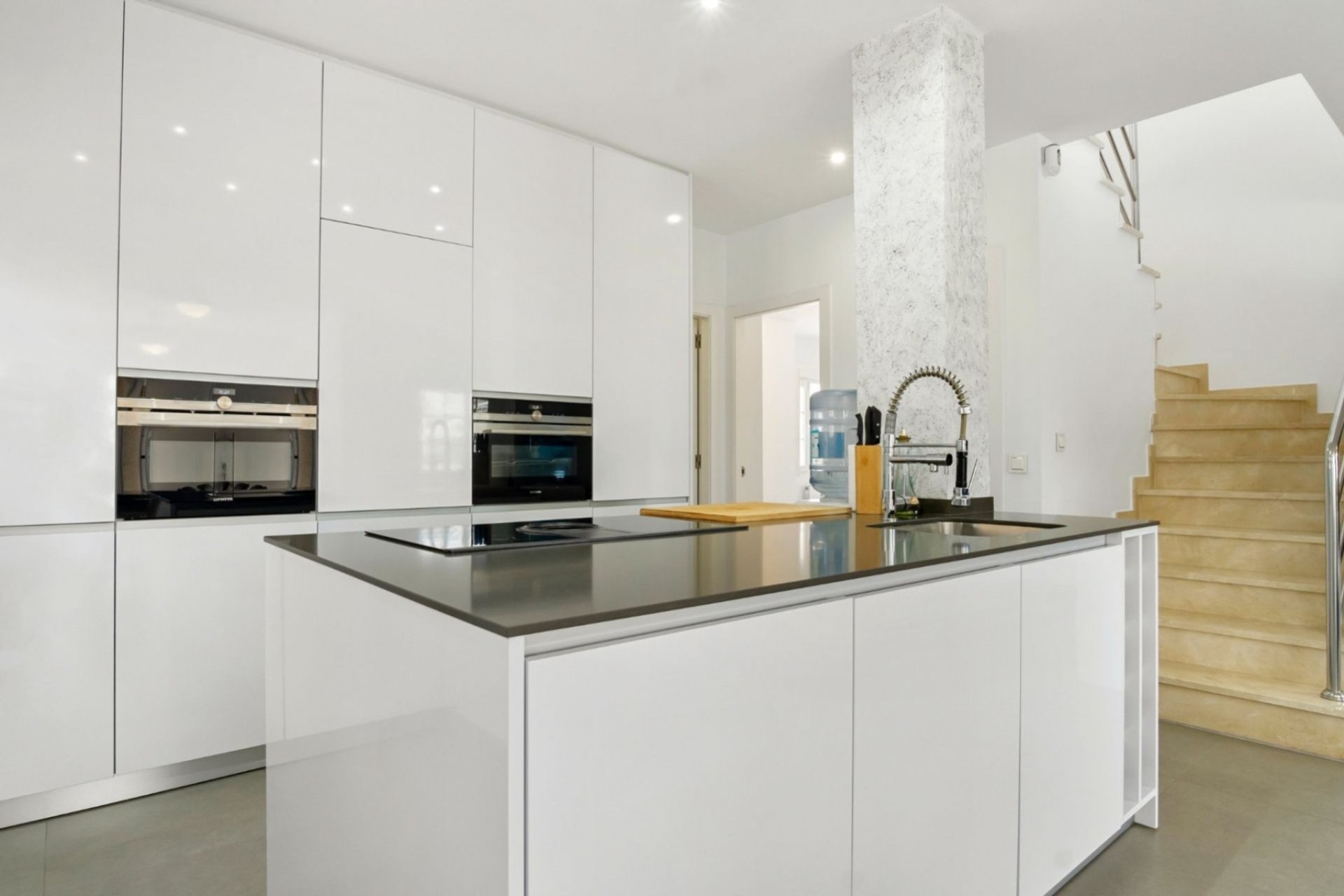 Re-Sale - Detached Villa - Orihuela Costa