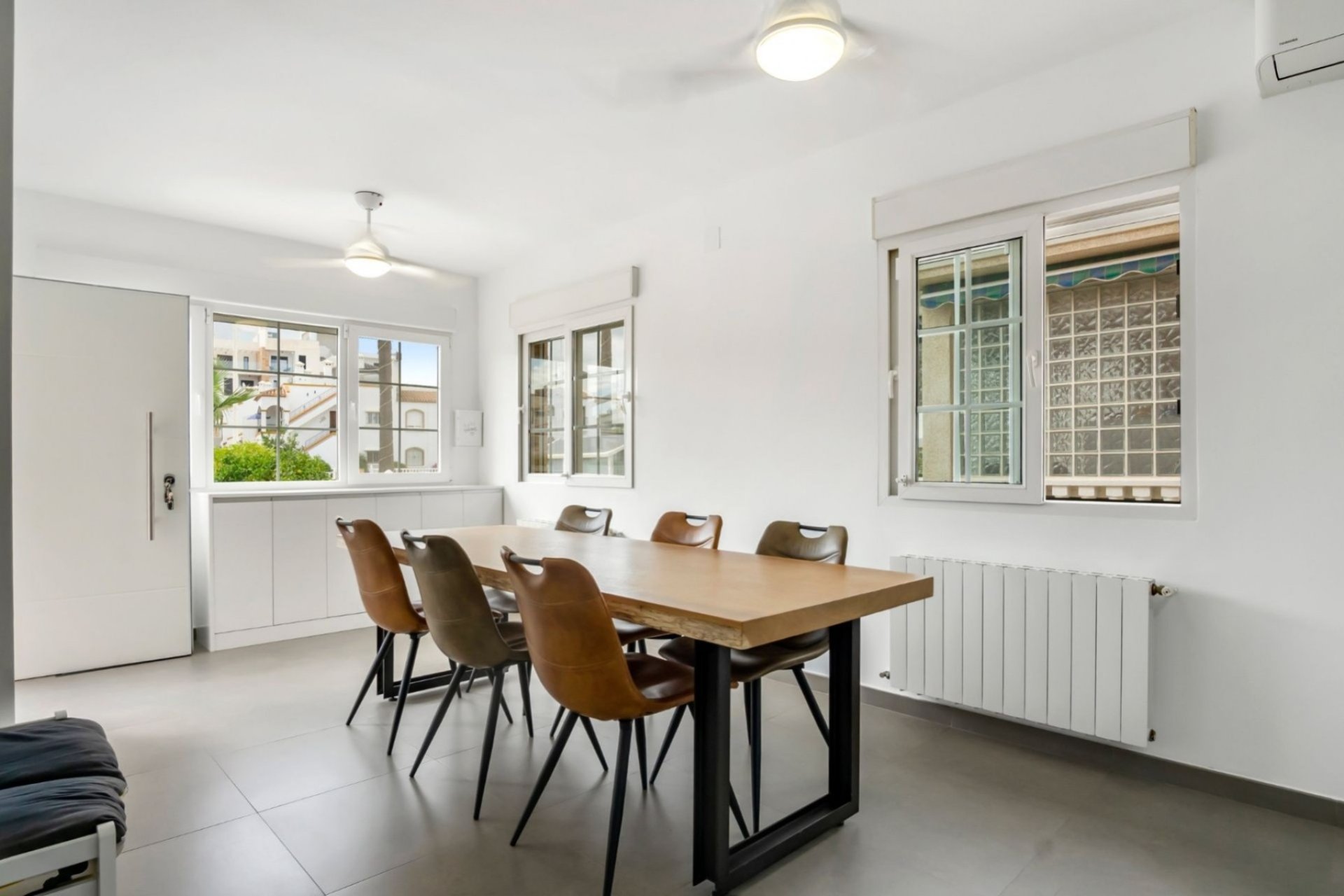 Re-Sale - Detached Villa - Orihuela Costa