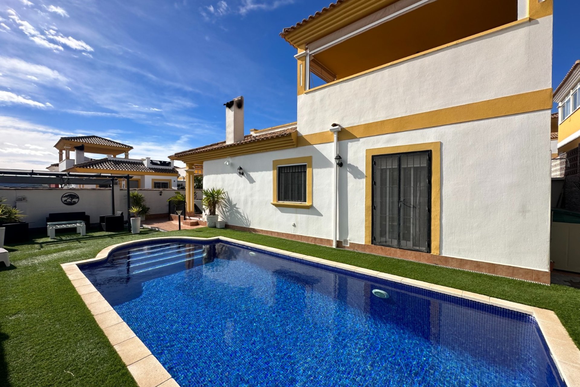 Re-Sale - Detached Villa - Orihuela - Vistabella Golf