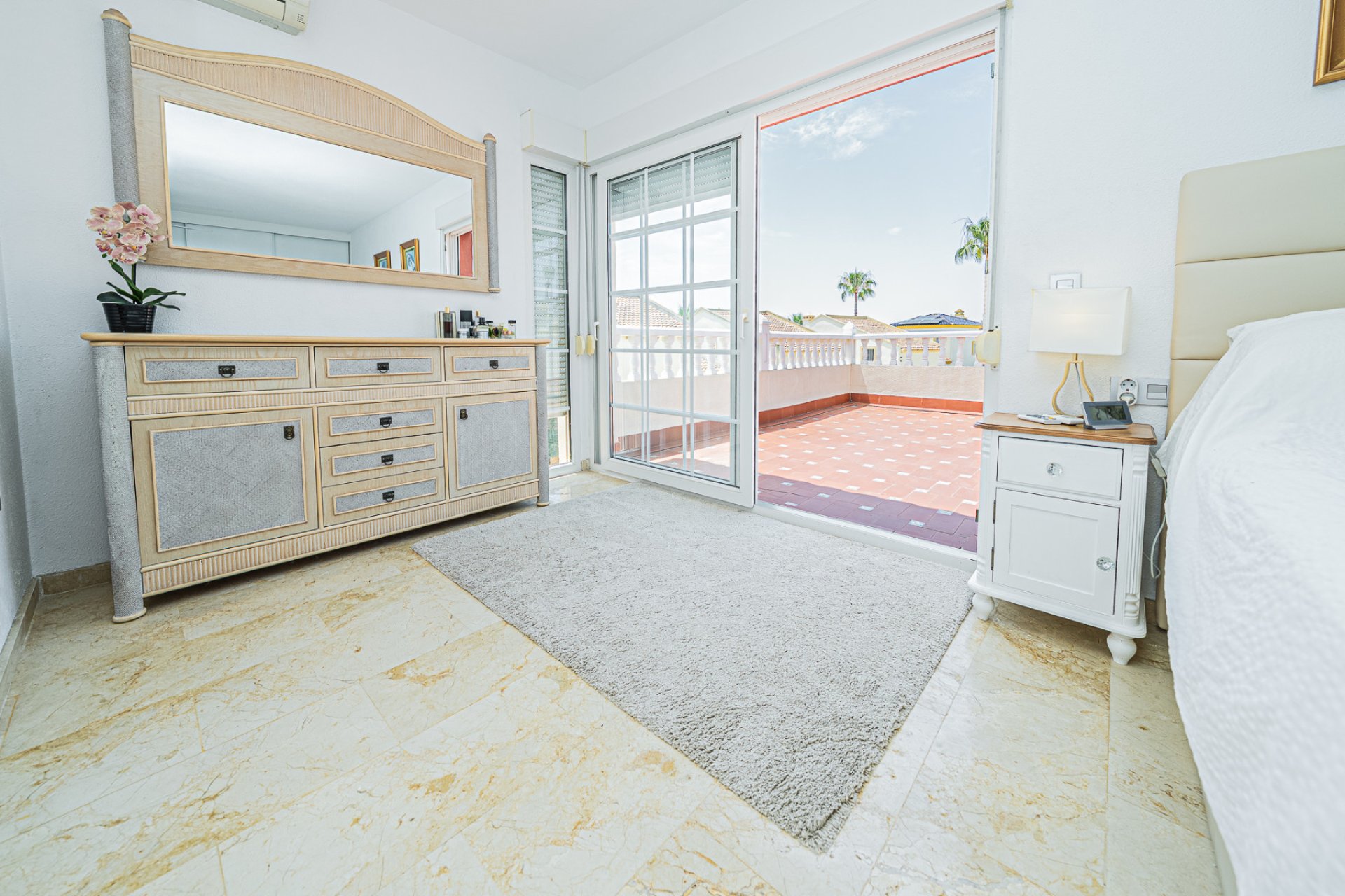 Re-Sale - Detached Villa - Playa Flamenca - Montilla