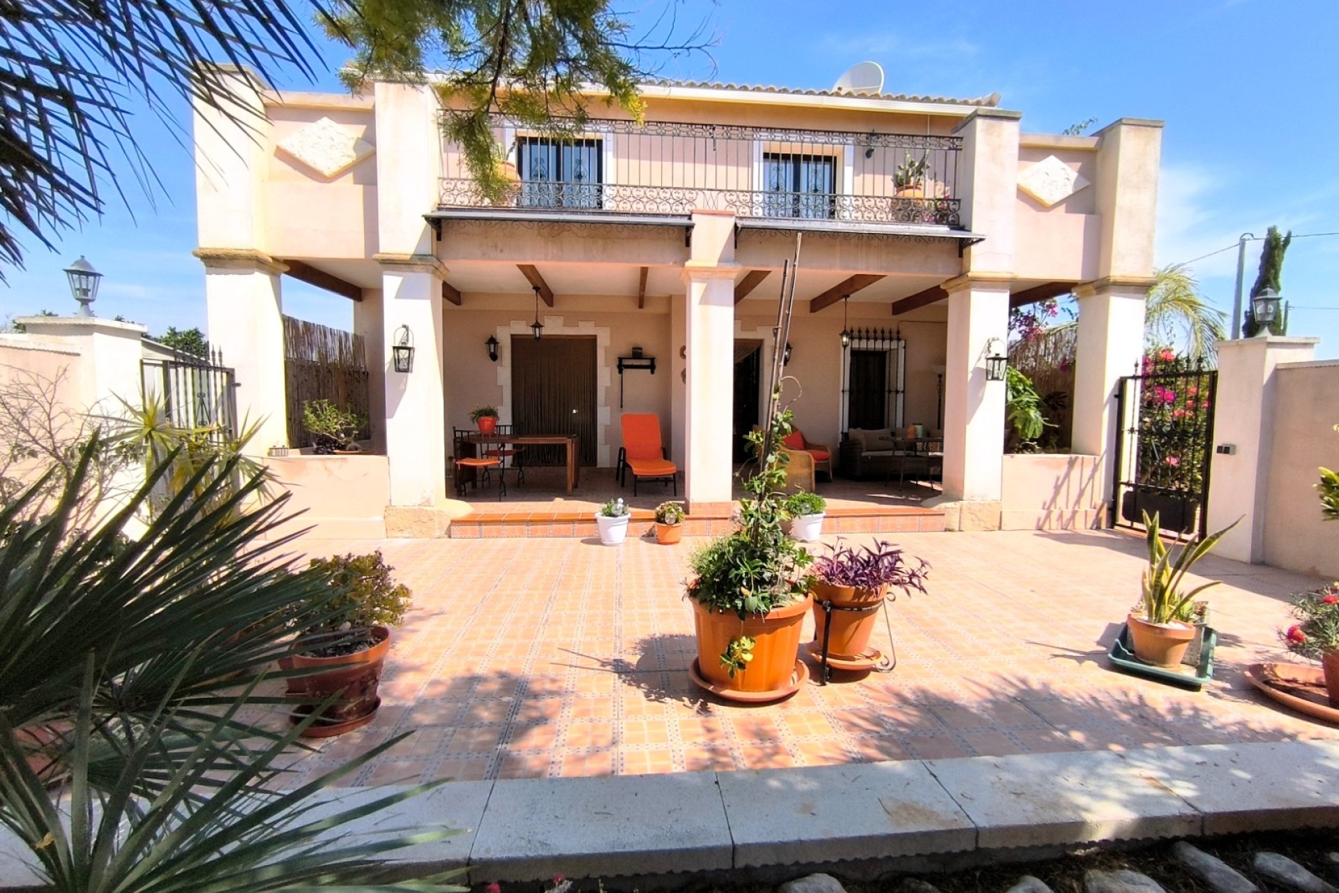 Re-Sale - Finca - Albatera