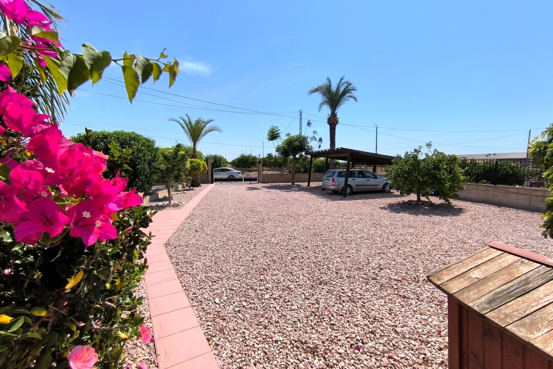 Re-Sale - Finca - Albatera