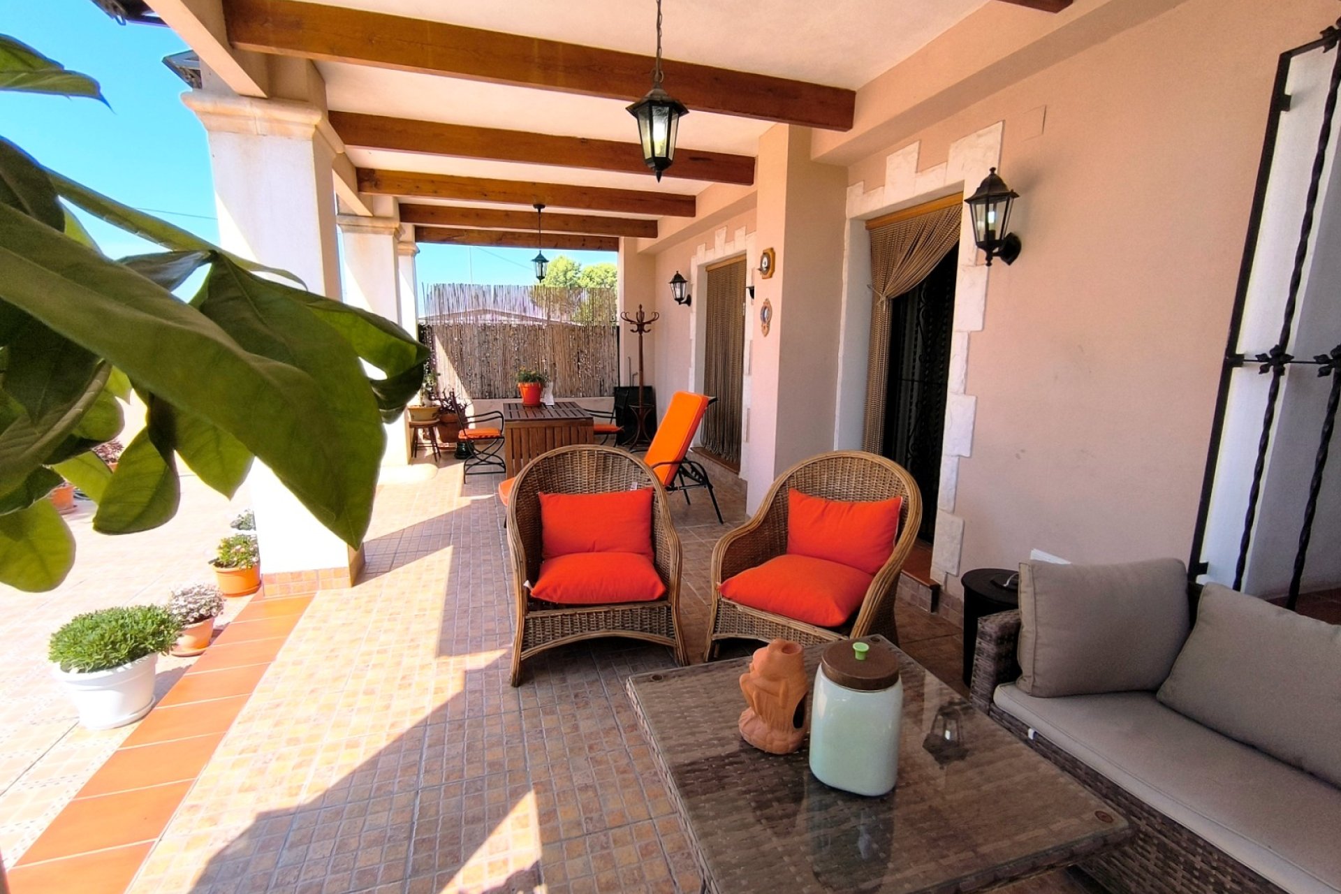 Re-Sale - Finca - Albatera