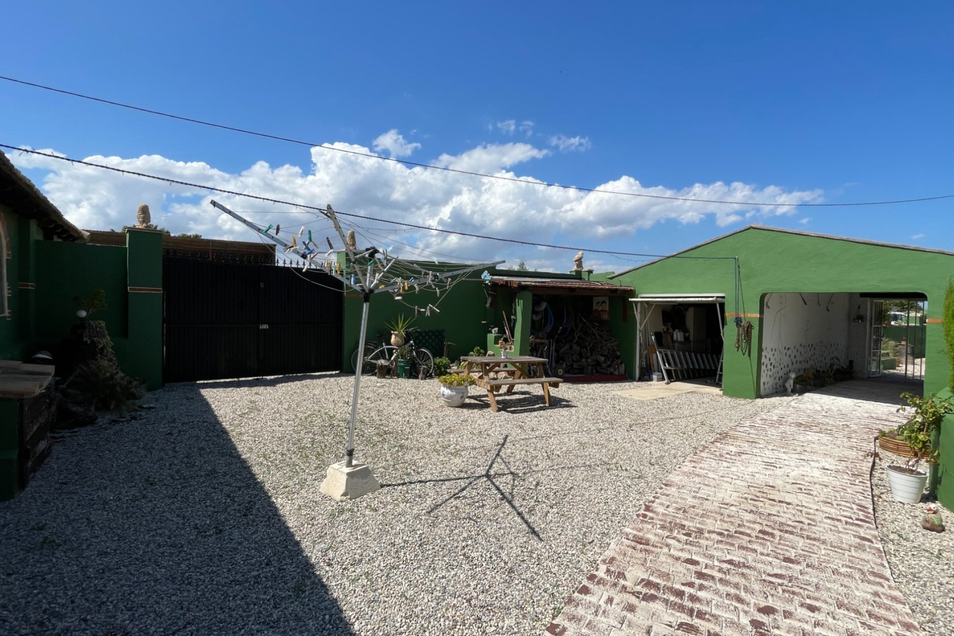 Re-Sale - Finca - Dolores