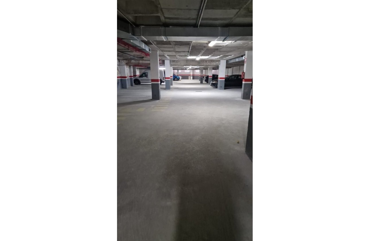 Re-Sale - Garage - Algorfa