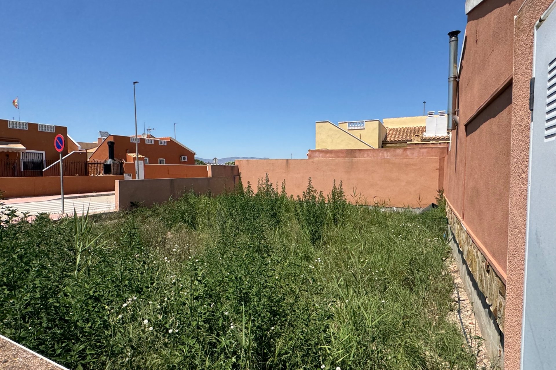 Re-Sale - Plot of Land - Daya Nueva