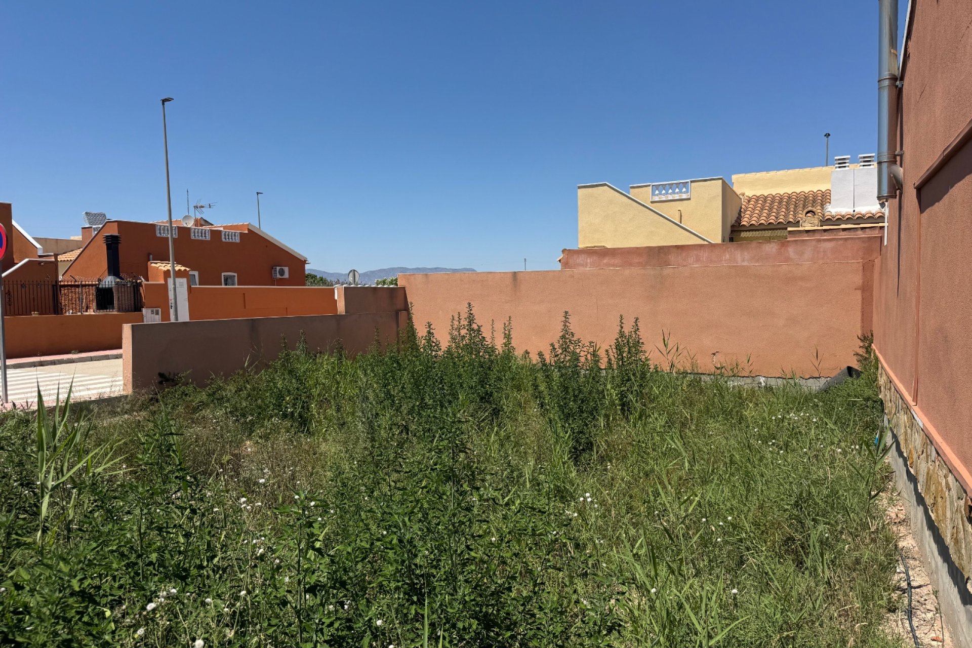 Re-Sale - Plot of Land - Daya Nueva