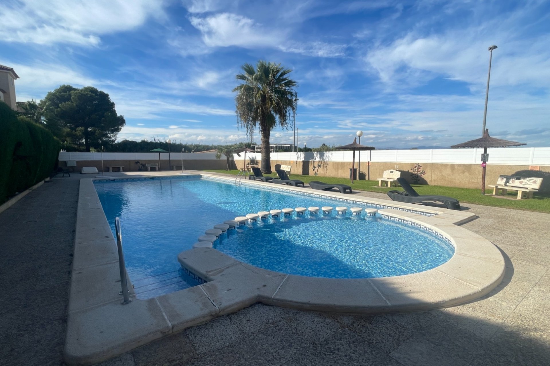 Re-Sale - Quad - Algorfa