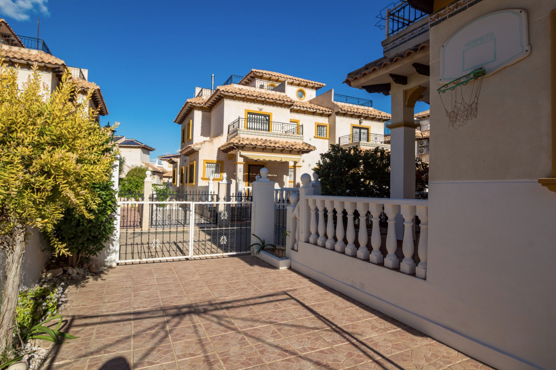 Re-Sale - Quad - La Zenia - Villas San Jose