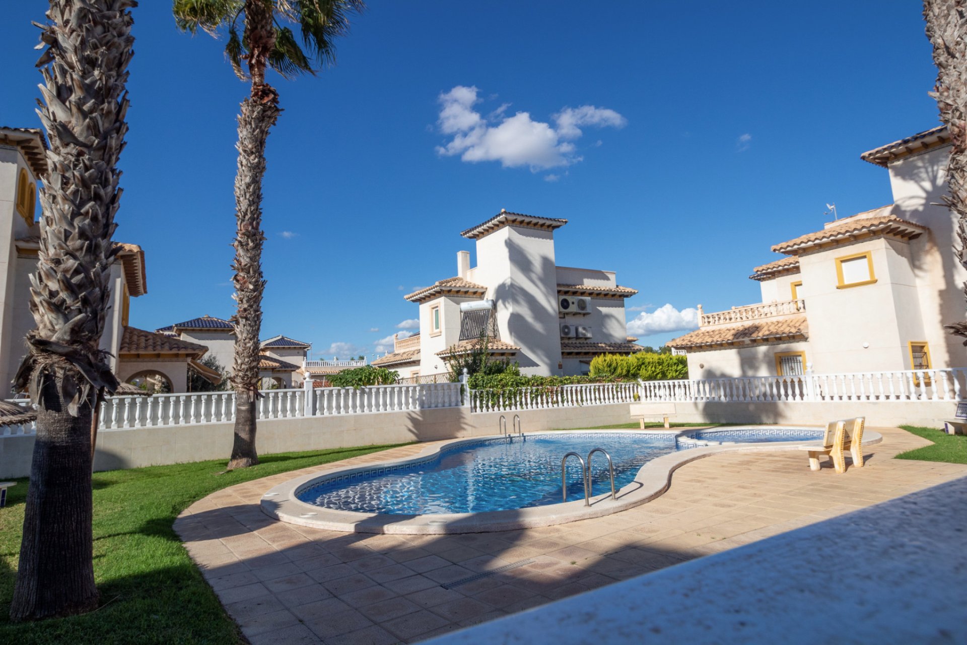 Re-Sale - Quad - La Zenia - Villas San Jose